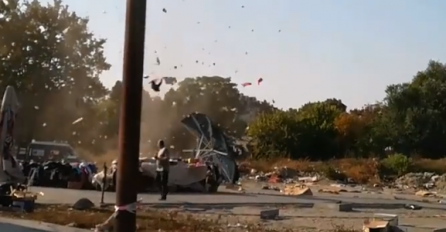 U SRBIJI ŽESTOKA OLUJA NOSI SVE PRED SOBOM: Ljudi u strahu, SKAMENJENI ne znaju šta ih je snašlo