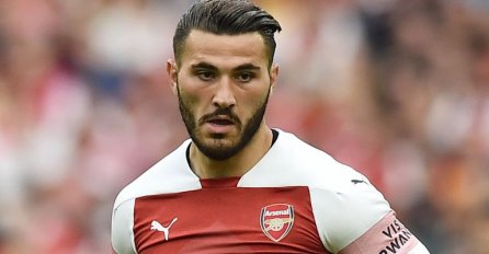 KOLAŠINAC DOBIO KĆERKICU, BEBI DALI NEOBIČNO IME: Kad čujete začudit ćete se, objavio sliku - USLIJEDILA BUJICA ČESTITKI