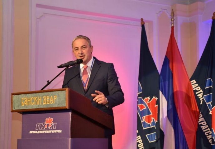 Borenović: Nećemo ući u parlamente sve dok se ne riješi izborna krađa