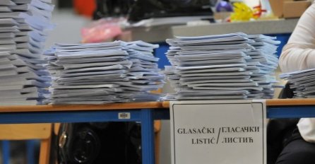 Sve se detaljno pregleda: Glavni centar za brojanje glasova u Zetri pod video nadzorom