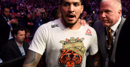 "JESAM LI VRIJEĐAO KHABIBA? MA JEDVA ČEKAM DA SE.." Oglasio se član McGregorovog tima i zaprepastio javnost