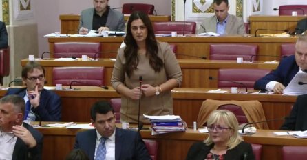 EMOTIVNIM OBRAĆANJEM CIJELI HRVATSKI SABOR OSTAVILA U ŠOKU: "Ono što su mi uradili u bolnici je STRAŠNO"