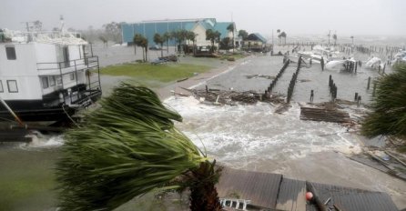 SKLONILI SE OD MOĆNOG URAGANA U HOTEL, A ONDA JE POČELA KATASTROFA: Odjednom sam čuo vrisak! (FOTO)