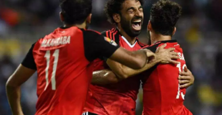 PA DA LI JE OVO UOPŠTE MOGUĆE!? Salah zabio direktno iz kornera pod prečku, nevjerovatan gol