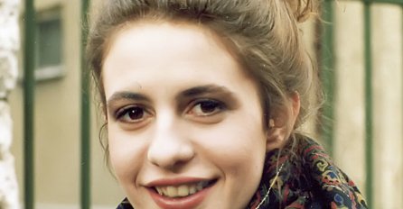 PRIJE 26 GODINA GLUMILA JE MARIJU U "MI NISMO ANĐELI": Evo kako danas izgleda, niko je ne angažuje! (FOTO)