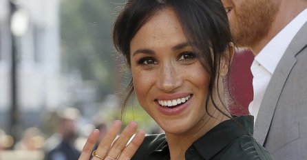 PRVO POGLEDAJTE U NASMIJANO LICE MEGHAN MARKLE, PA U NOGE: Fotografija zgrozila Internet "Dajte joj nešto da pojede"