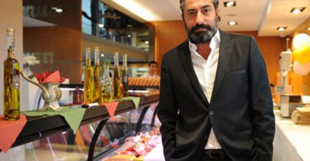 GLUMIO JE DŽIHANA U TURSKOJ SERIJI "PARAMPARČAD", a da ga vidite danas: SKROZ OSIJEDIO, da li je ovo isti čovjek?