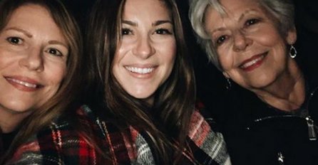 HODALA SAM KRAJ MAJKE I BAKE, A IZA NAS GRUPA MOMAKA: Onda sam osjetila nešto na zadnjici...