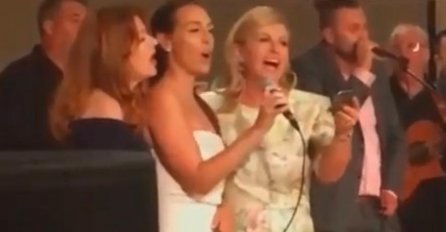 KOLINDA U AMERICI NA SAV GLAS PJEVALA THOMPSONOVE PJESME, A ONDA SU SVI POGLEDALI U NJENE RUKE: "Zgroženi smo" 