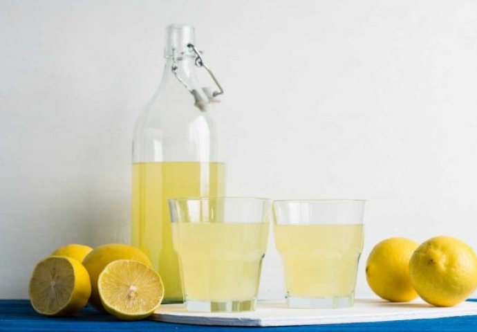 JEFTINO I EKONOMIČNO: Sirup od limuna bez kuhanja