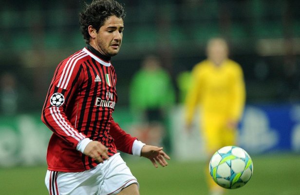 alexandre-pato-villarreal-epa