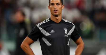 BIZARNO DA NEMA DALJE: U Britaniji se pojavili "Ronaldo" kolači koji aludiraju na njegovo napastovanje studentice