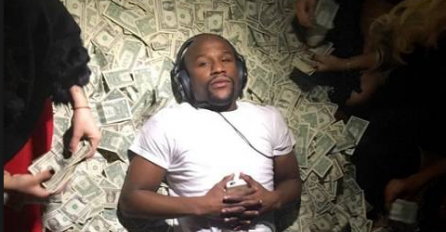 NEVIĐENI SPEKTAKL I NENORMALNE CIFRE! Evo koliko novca će zaraditi Floyd i Khabib od spektakularne borbe koja slijedi