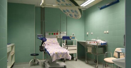 "Nije bilo doktora, suprug je uzeo bebu, a onda mu je pala na pod..."