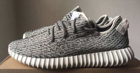 NARUČIO JE OVE PATIKE ZA 1280 MARAKA NA INTERNETU: Kad mu je došao paket, UHVATIO SE ZA GLAVU! (FOTO)