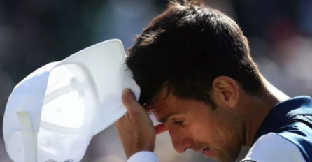 "SJEDIO SAM NA PODU I PLAKAO, A JEDNO PITANJE PROMIJENILO JE SVE" Đoković progovorio o najtežim trenucima karijere