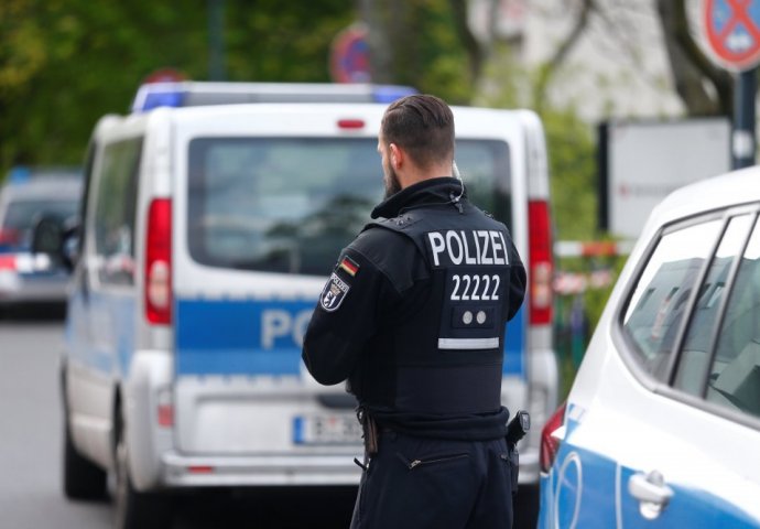 U pucnjavi u Njemačkoj poginule dvije osobe, dva policajca teže ranjena