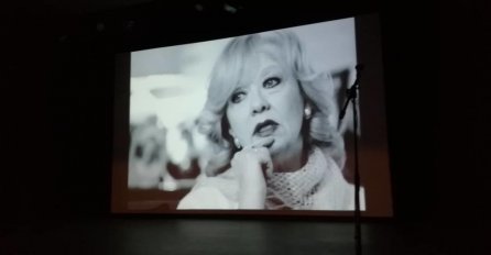 PUSTILI SU POSLJEDNJU PJESMU ZA MILENU DRAVIĆ: Svi u sali su ZAPLAKALI, a onda je počelo ovo da se događa