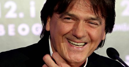 40 GODINA JE BILA UZ NJEGA, ZDRAVKO ČOLIĆ SE OPROSTIO OD NJE: Uslikan na groblju, NJENA SMRT SVE JE POTRESLA (FOTO)