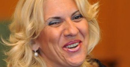 I DODIK SE SMIJE Ovaj video je za kratko vrijeme postao HIT: Pogledajte kako nepoznata djevojka imitira premijerku Cvijanović (VIDEO)