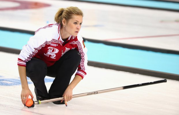 alexandra-saitova-curling-winter-olympics-bnwicjreuvvl