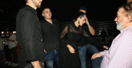 Djevojci pozlilo na Breninom koncertu: A onda je Prija potrčala, pogledajte šta je uradila