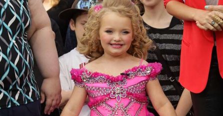 ODRASLA JE NA ŠPAGETAMA I MARGARINU: Ostat ćete BEZ TEKSTA kad vidite kako ova djevojčica DANAS IZGLEDA! (FOTO)