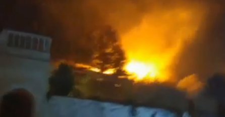 Požar u Splitu, vatra stigla do kuća