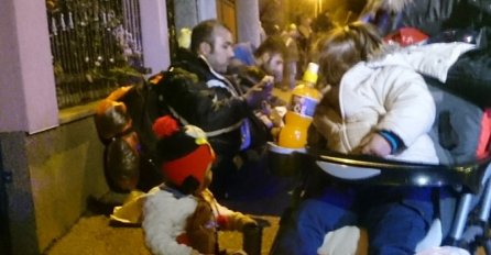 Migranti proveli noć na GP Izačić, građani im pomažu