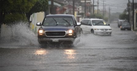 Uragan Vilja stigao u Meksiko: Prijete poplave i klizišta