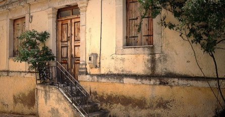 OVO JE NAJUKLETIJA KUĆA NA BALKANU: Mnogi ne žele pričati o njoj, a zbog onog što se nalazi unutra ZALEDIT ĆETE SE!  