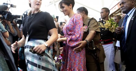 PANIKA NA ULICI: Meghan je šetala, A ONDA SU ONI UPALI U GUŽVU I ODVELI JE (FOTO)