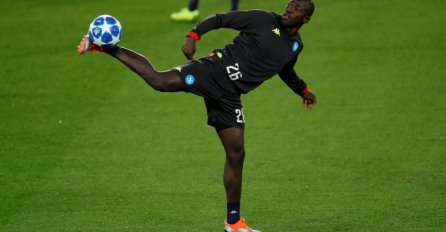 URNEBESNA REAKCIJA: Pogledajte novu taktiku za zaustavljanje Mbappea koja je POTPUNI HIT