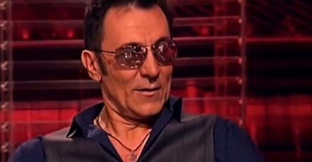 ĐURIN SIN JE PRAVI ZAVODNIK, IZGLEDOM OBARA S NOGU:  Ima 25 godina, a žene lude za njim (FOTO)