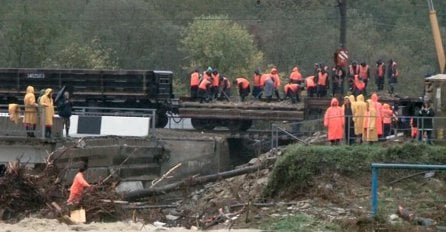 Rusija: Šest ljudi izgubilo život u razornim poplavama