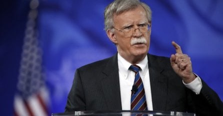 Bolton: Rusija treba otići s Krima i iz istočne Ukrajine