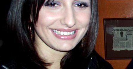 OVAKO JE EMINA JAHOVIĆ IZGLEDALA PRIJE 20 GODINA: A tek kad čujete ČIM SE BAVILA, NEVJERICA!