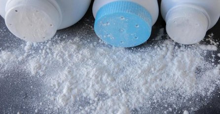 KLADIMO SE DA OVO NISTE ZNALI: Puder za bebe ima moći za koje niste mogli ni sanjati JEFTINO, A ČUDESNO!