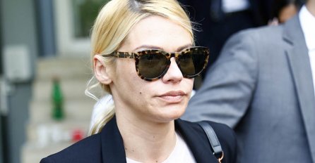 NATAŠA BEKVALAC POKAZALA SVIMA U KOGA JE ZALJUBLJENA:Objavila ovu fotografiju i raznježila FANOVE!