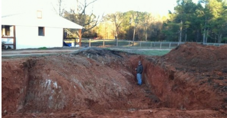 Komšije su mu govorile da je LUD kada je kraj kuće iskopao ogromnu rupu: Kasnije su mu zavidjeli, kada su vidjeli rezultat