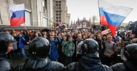 RUSIJA: Uhapšeno oko 50 osoba koje su učestvovale u demonstracijama