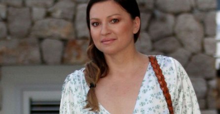 OD NJE JE NASLIJEDILA ŠARM I LJEPOTU: Nina Badrić objavila sliku sa MAJKOM, ONE NEVJEROVATNO LIČE!