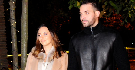 BRENA SE SREDILA ZA GOSTE, A ONDA JE STIGLA ALEKSANDRA OVAKO OBUČENA: "Ovo je sramota" (FOTO)