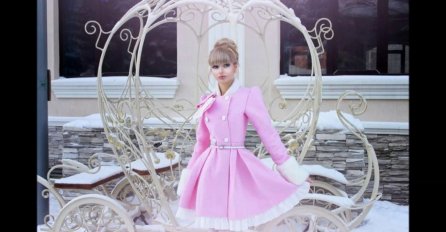 JOŠ DOK JE BILA DIJETE ZVALI SU JE BARBIKA: Sad kad ima 30 godina IZGLEDA OVAKO, roditelji joj ne daju izaći IZ KUĆE!