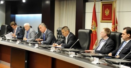 Crna Gora zabranila ulazak u zemlju četvorici srbijanskih intelektualaca