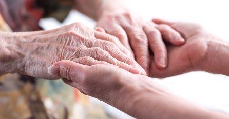 TIHI SIMPTOMI PARKINSONOVE BOLESTI KOJE NE SMIJETE IGNORISATI: Ovih 9 promjena može da ukazuje na oboljenje mozga!