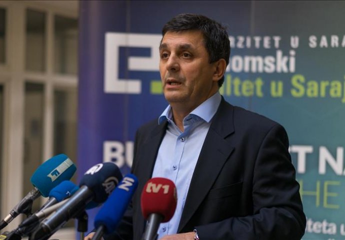 Lavić: Već 28 godina Bosna je poprište etničko-religijske politike