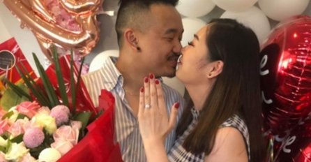 IZAZVALA LAVINU KOMETARA: Ova slika prosidbe postala HIT zbog jednog detalja, nema šanse da ga vidite iz prve