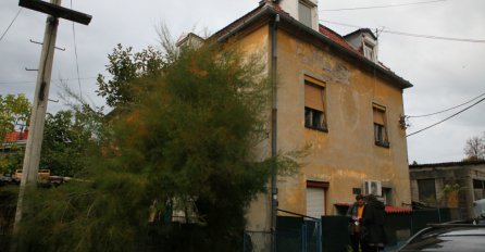 RADNICI SRUŠILI ZID ZGRADE I U NJEMU PRONAŠLI UŽAS: Nisu mogli vjerovati šta vide (FOTO) 