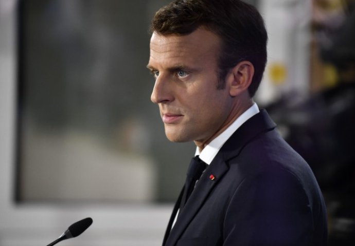 Macron objavljuje odgovor 'Žutim prslucima'